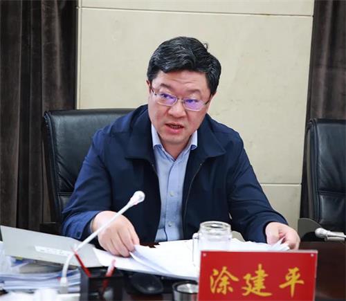 彰显省会继续，，我们城投人这么干！